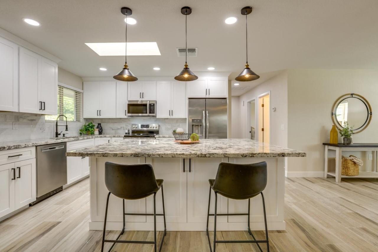 Sun City Retreat With Patio Near Golfing And Hiking! 외부 사진